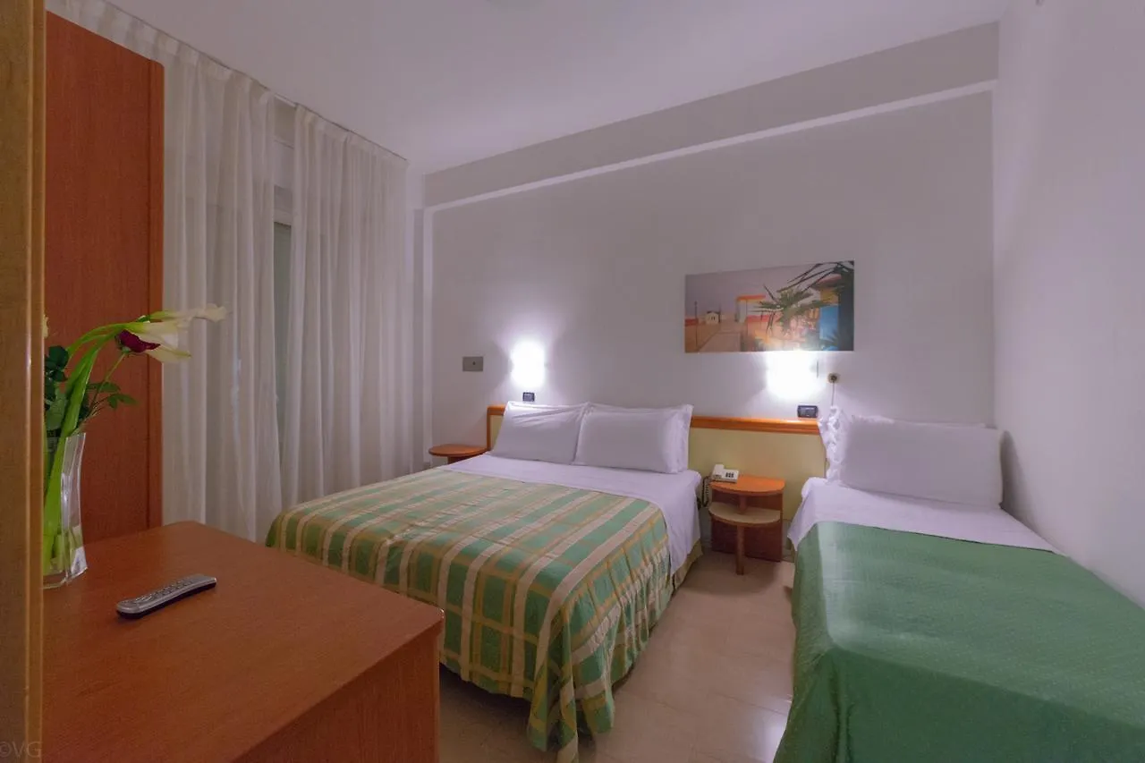 Hotel Sultano 리미니 3*,